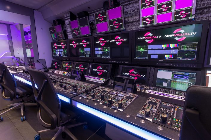 L’intérieur du Millenium Signature 12 d’AMP Visual TV